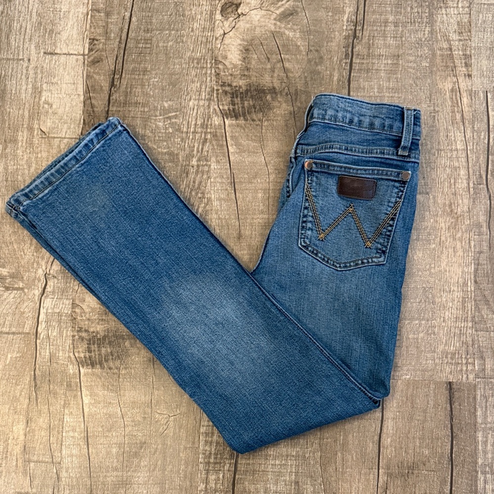 Wrangler Retro Slim Boot size 12 waist is 26”